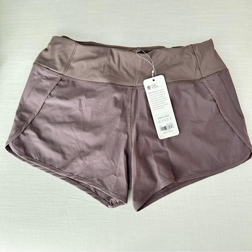 CRZ YOGA. Sports Shorts. Lunar Rock. Size Small